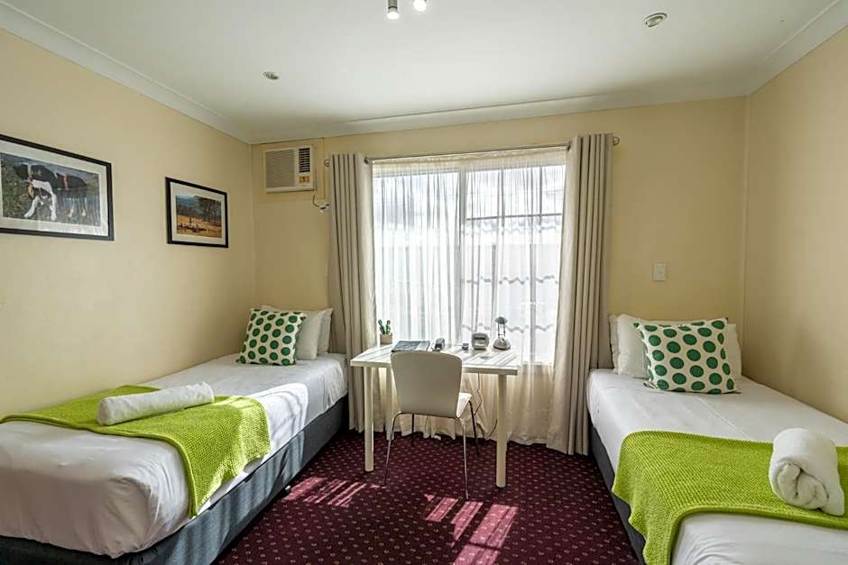 The Henry Parkes Tenterfield