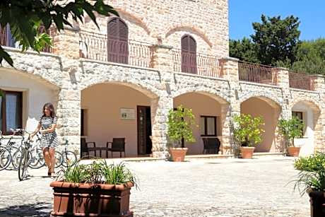 Hotel Castel Miramonti