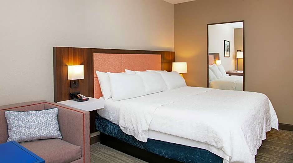 Hampton Inn By Hilton Erie-South