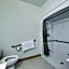 Motel 6-Brampton, ON - Toronto