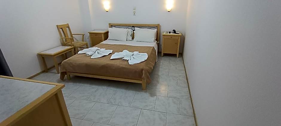 SERIFOS BEACH HOTEL