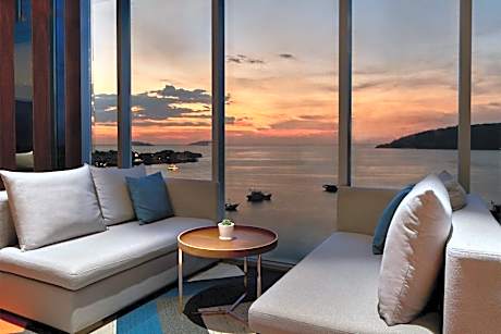 Presidential Suite with Sea View - High Floor/Club Lounge Access