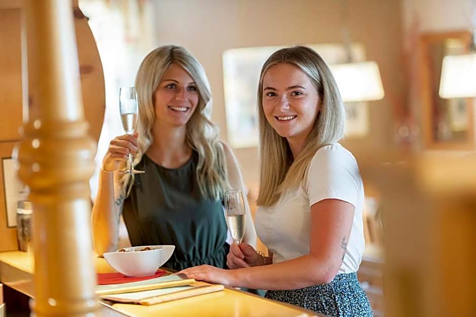 ARBOR Hotel & Apartments