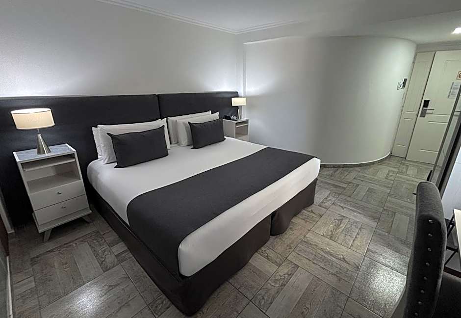 Ker Recoleta Hotel