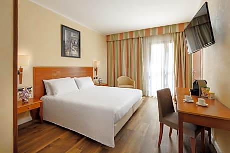 Classic Double or Twin Room