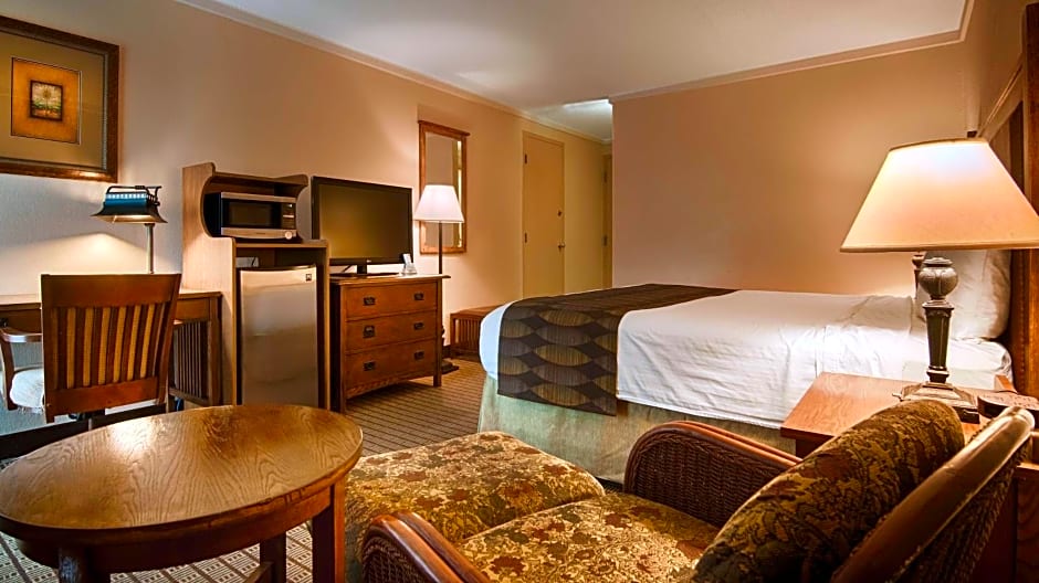 Best Western Prairie Inn & Conference Center