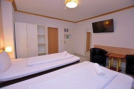 Twin Room with Private Bathroom