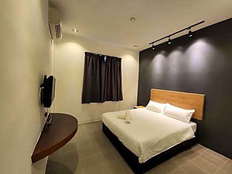 Standard Double Room - Non-Smoking