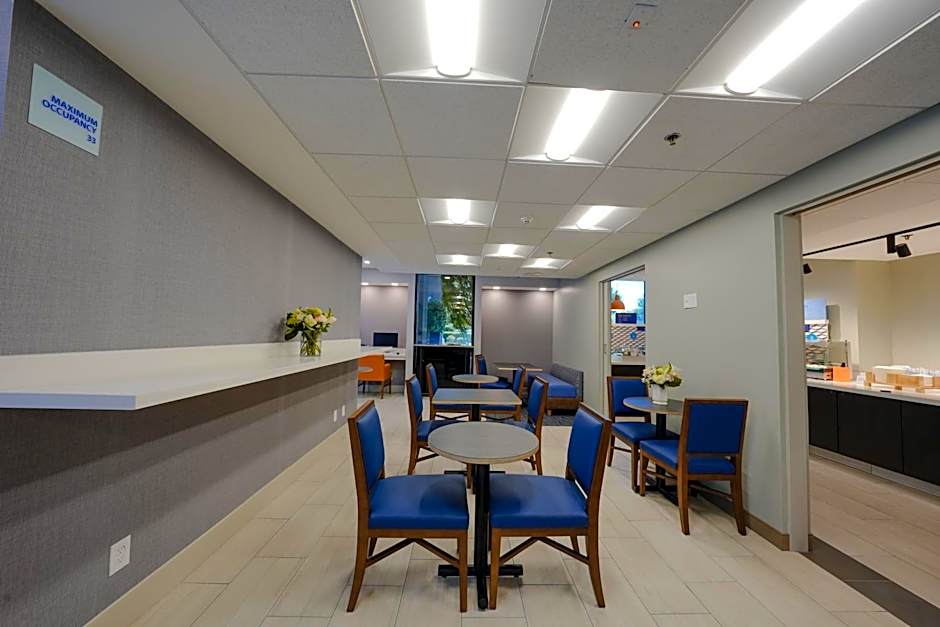 Holiday Inn Express & Suites Santa Clara - Silicon Valley By IHG