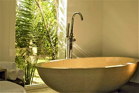 Junior Suite with Garden View