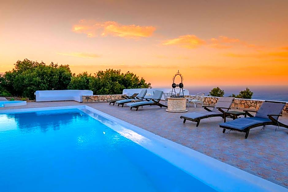 Armyra Villas - Apartments with Sea Views & Shared Pool