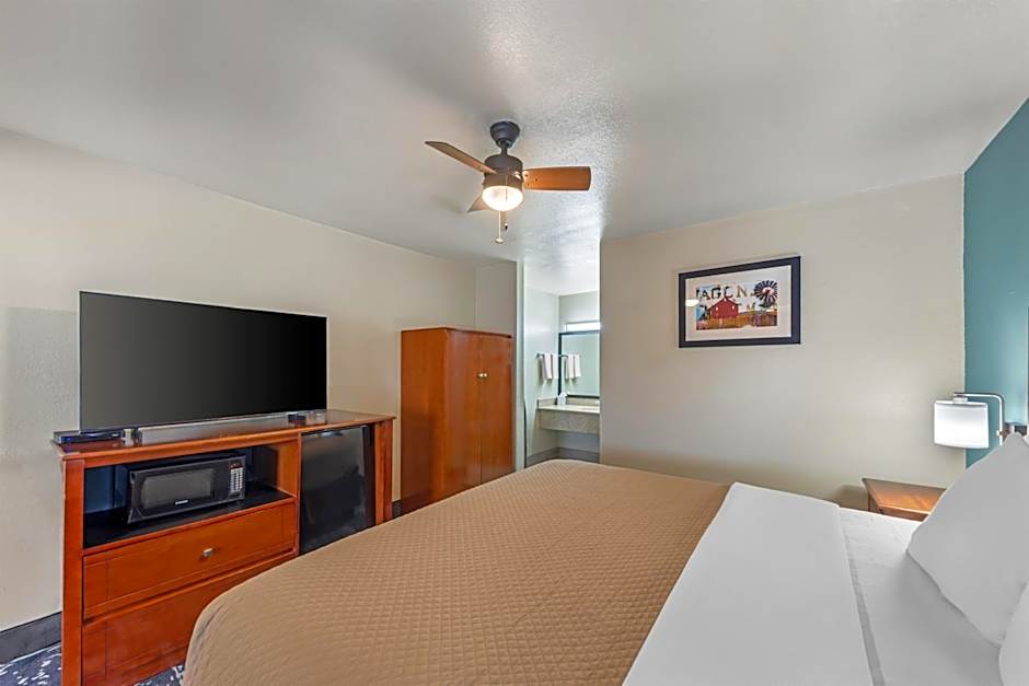 Best Western Regency Inn & Suites