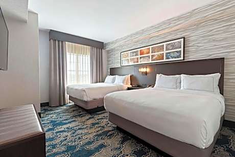 Two-Room Queen Suite with Two Queen Beds and Sofa Bed