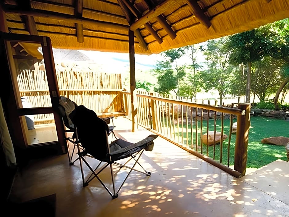 Caracal Lodge
