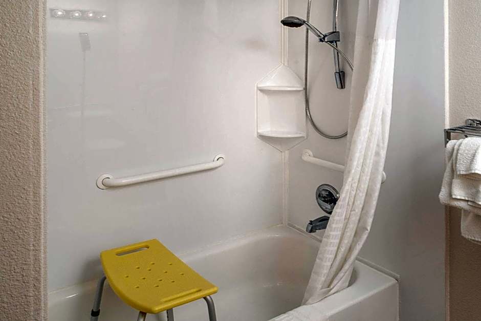 Clarion Pointe Beckley