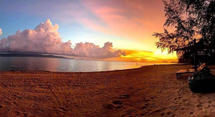 SeaEsta Beach