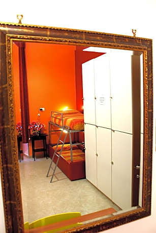 Bed in 6-Bed Mixed Dormitory Room