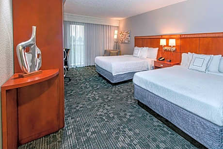 Room, 2 Queen Beds (Hearing Accessible)