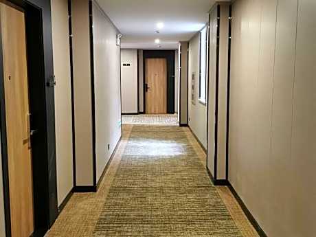 Green Tree Inn Express Huangshan West Gate of Hongcun Scenic Area