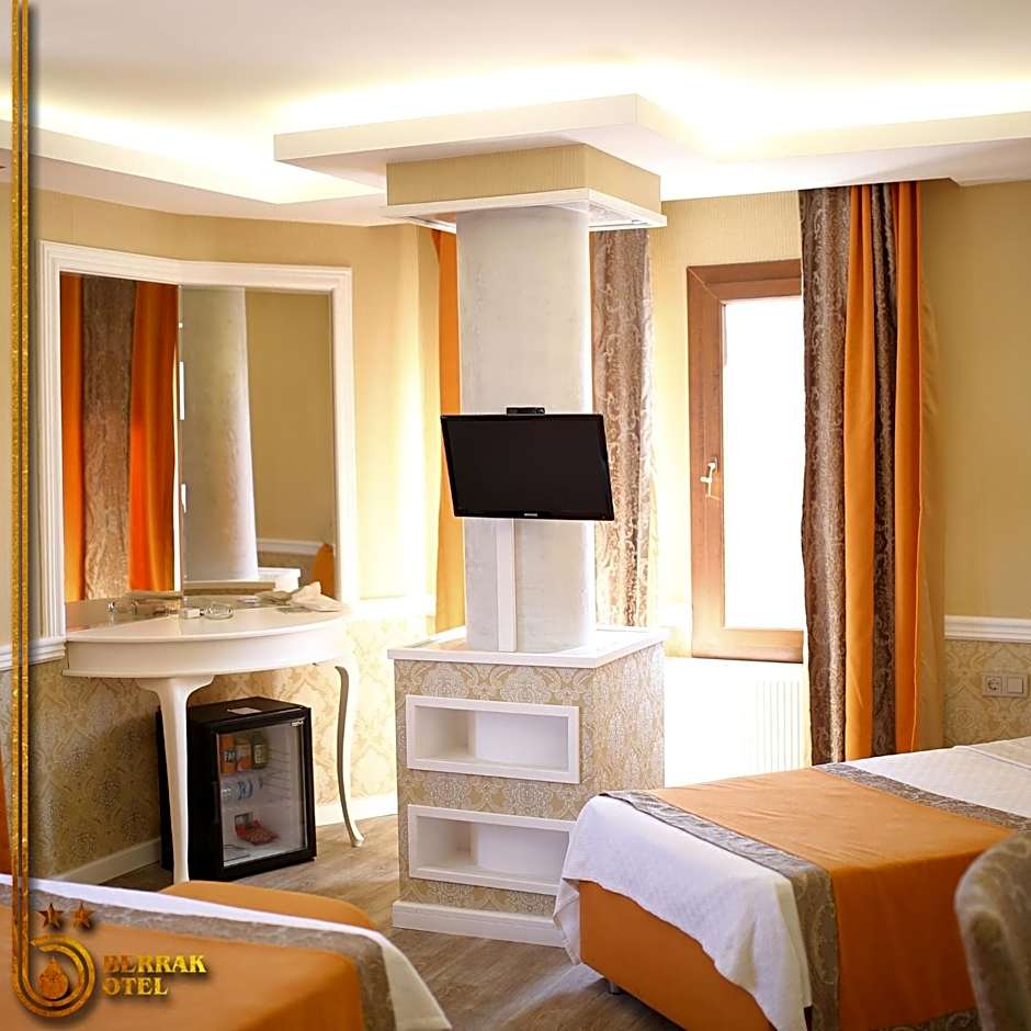 Berrak Otel