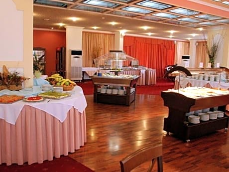 Ionian Park Hotel
