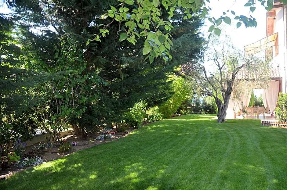 Asso Bed & Breakfast