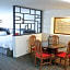 Ramada Plaza by Wyndham Leon