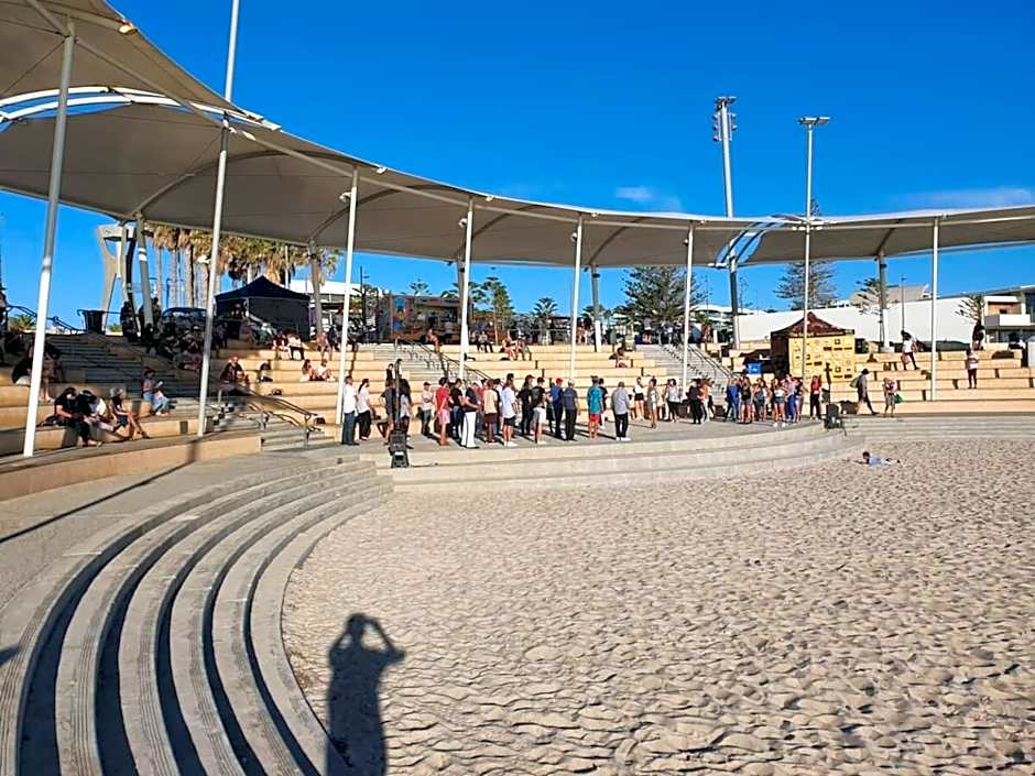 Coastal Oceanview 2bedrm 2bath Pool & Slide!