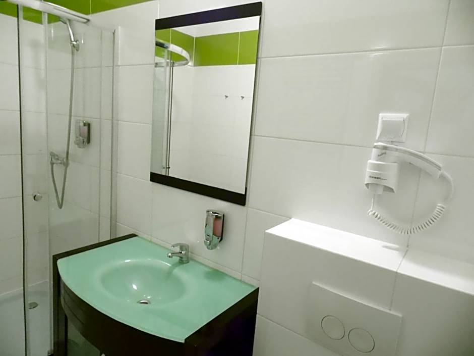 Hostel DV Morski - z prywatnymi łazienkami