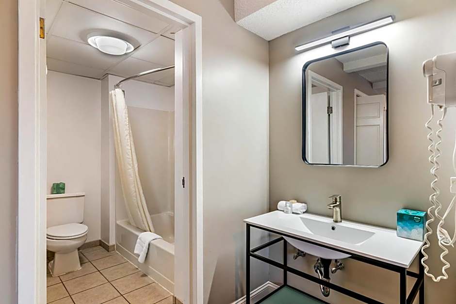 Black Bear Inn, an Ascend Collection Hotel