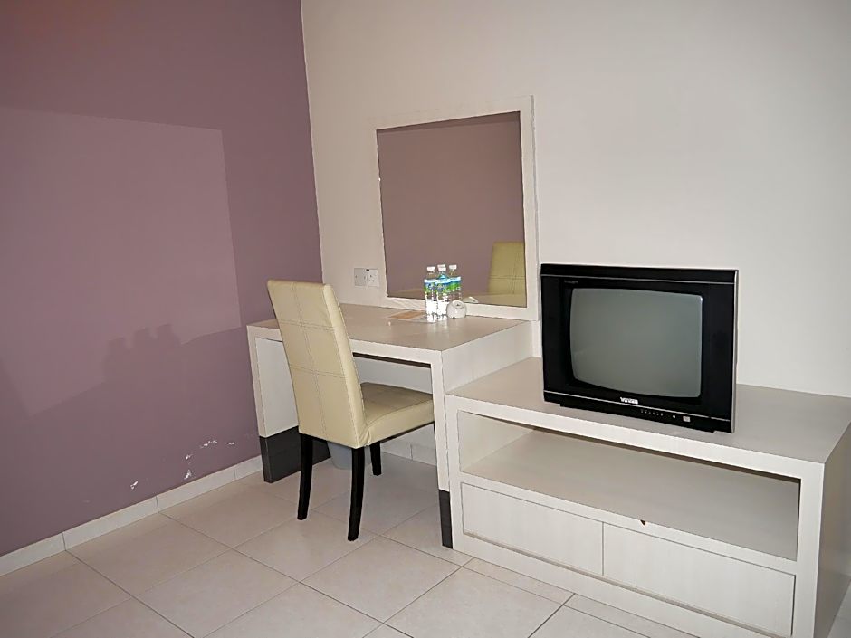 SR Inn Hotel