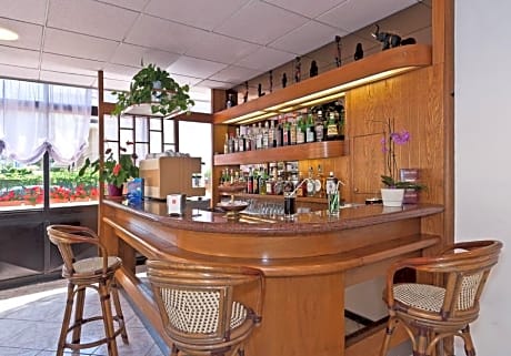 Hotel Prestige