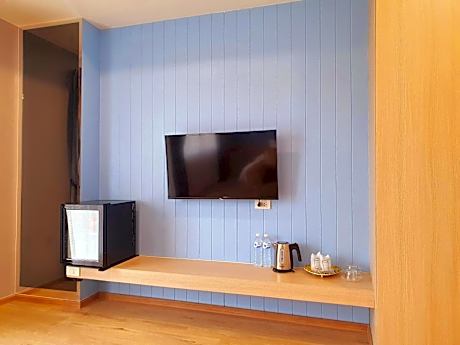 Deluxe Double or Twin Room with River View