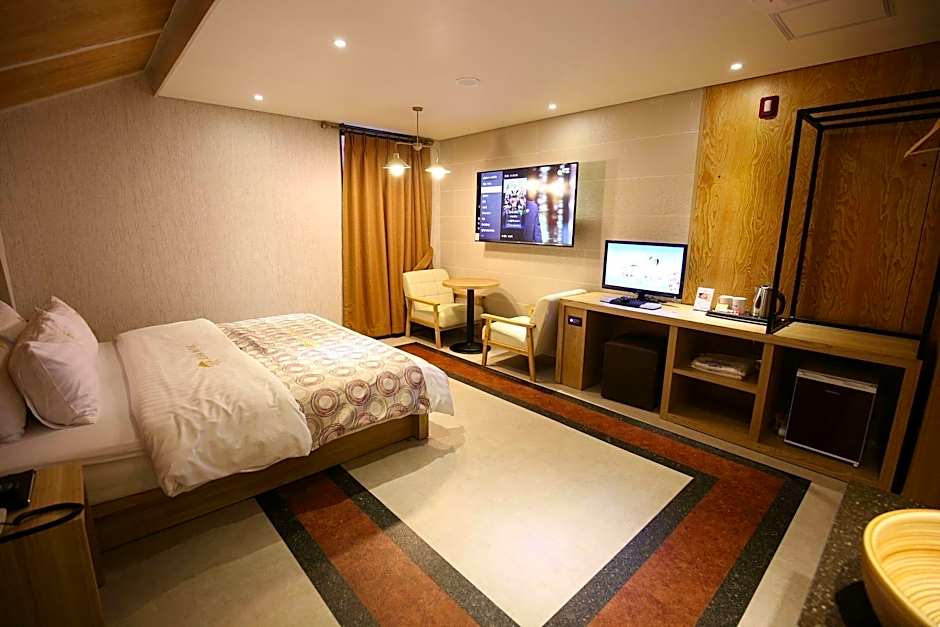 Hwaseong (Hyangnam) elga tourist hotel
