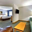 Quality Inn & Suites Denver Airport - Gateway Park