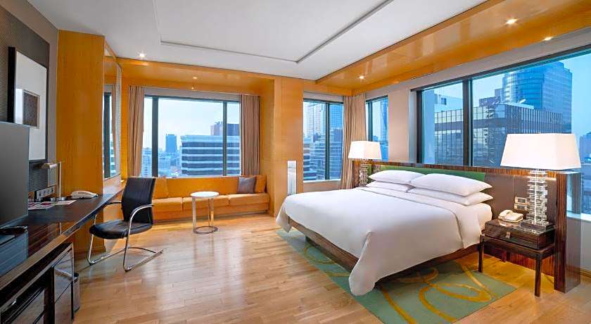 Renaissance by Marriott Bangkok Ratchaprasong Hotel