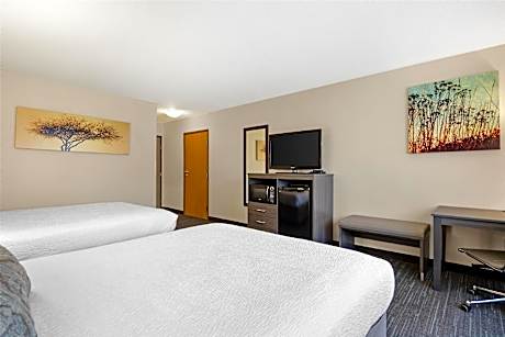 2 Queen Beds Non-Smoking Microwave And Refrigerator Wi-Fi Full Breakfast