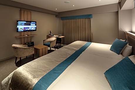 Deluxe Hollywood Twin Room  ( No Extra Bed Available )