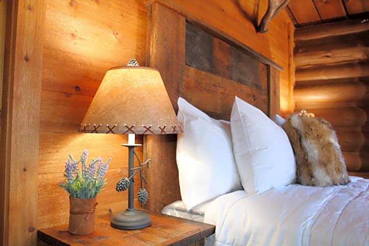 Elkhorn Cabins and Inn