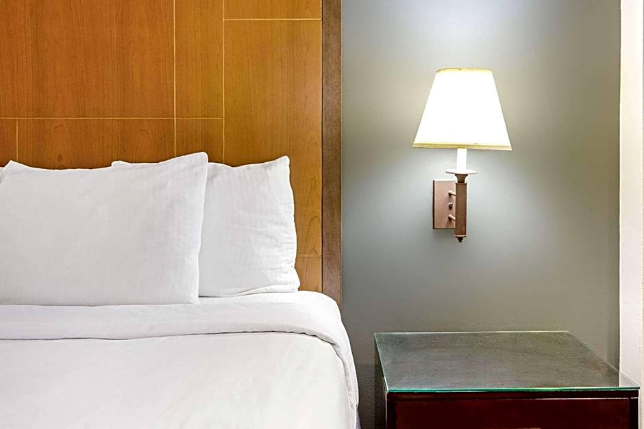 La Quinta Inn & Suites by Wyndham Ruidoso Downs