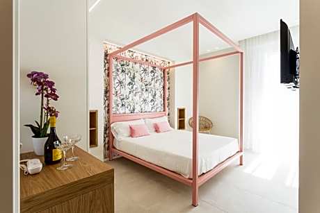 Superior Double Room with Side Sea View