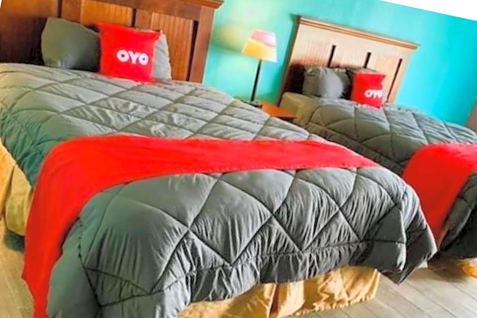 OYO Hotel Dundee By Crystal Lake