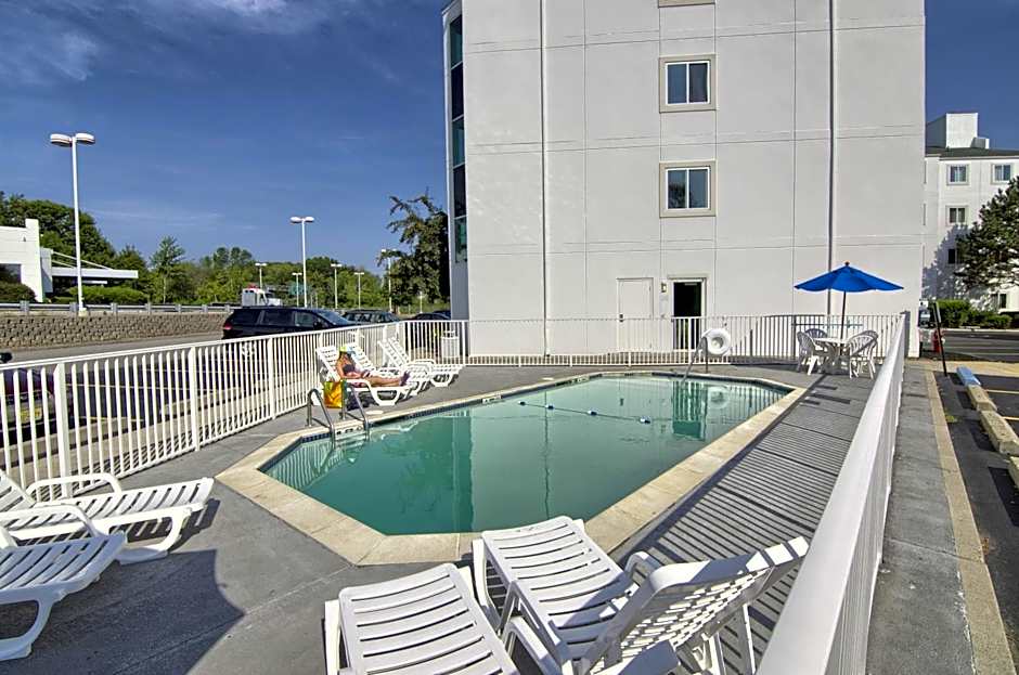 Motel 6-Portsmouth, NH