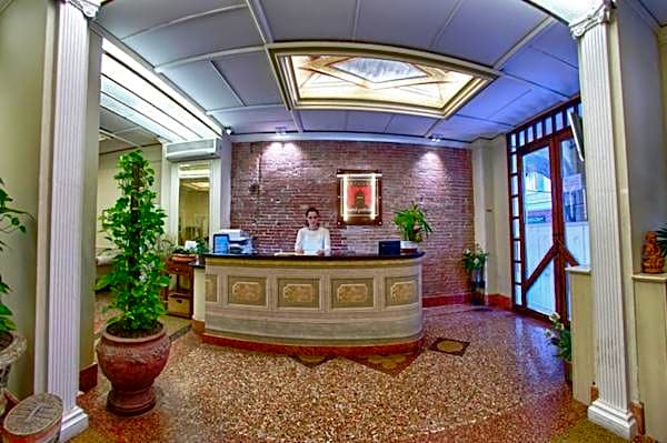 Hotel Pedrini