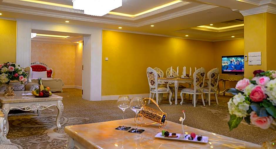 The Grand Kandyan Hotel