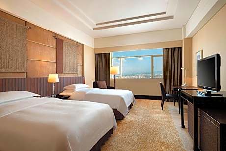 Executive Club Twin Bed Room