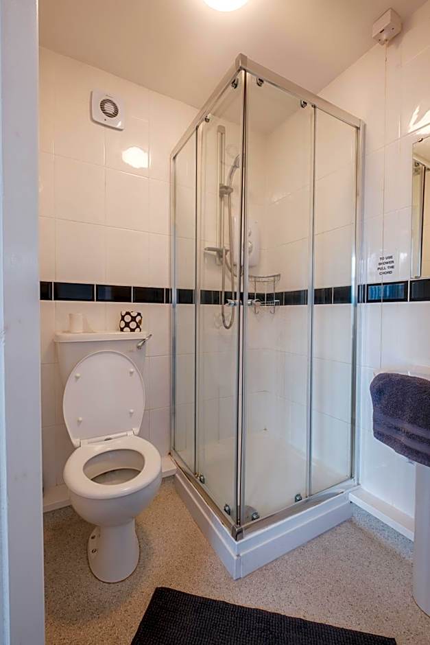 OYO The Pickering Park Hotel