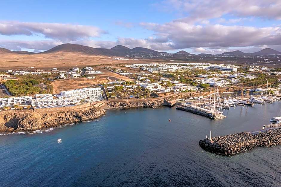 Royal Marina Suites Boutique Hotel