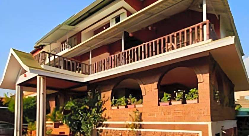 Cloud Green Residency