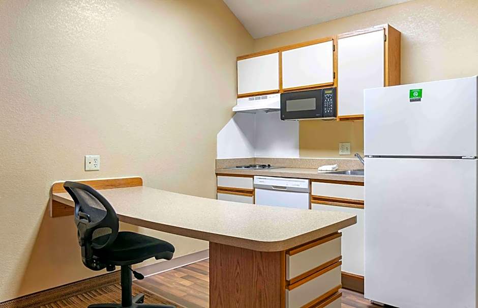 Extended Stay America Suites - Kansas City - Airport - Tiffany Springs